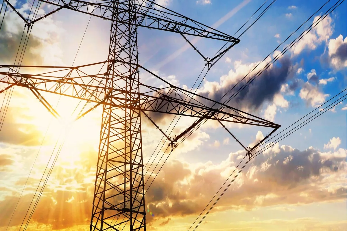 Günstig Strom einkaufen und Leistungspreis senken: Wie coneva FLEX Atypische Netznutzung mit dynamischen Stromtarifen verbindet